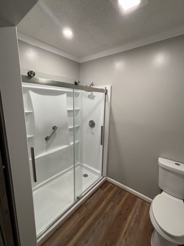 Full bathroom remodeling in Guntersville, AL